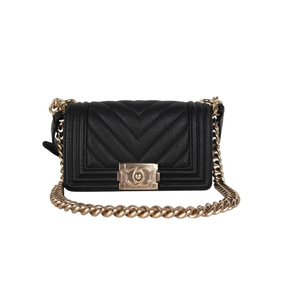 CHANEL BOY SHOULDER BAG - Picture 2 of 6